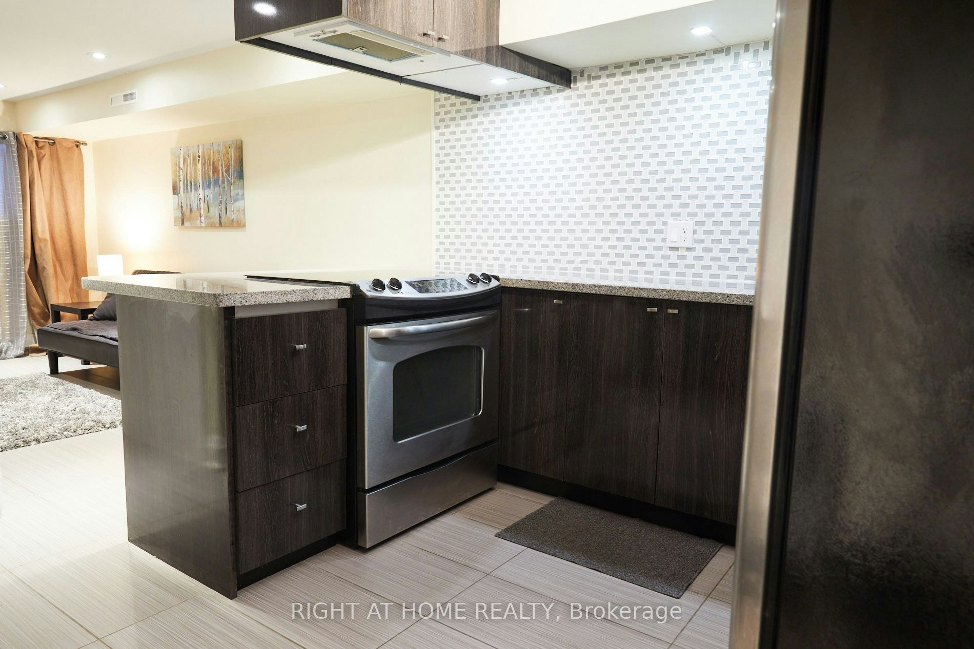 Rear-1547 Kingston Road, Toronto, ON, M1N 1R9 - 5