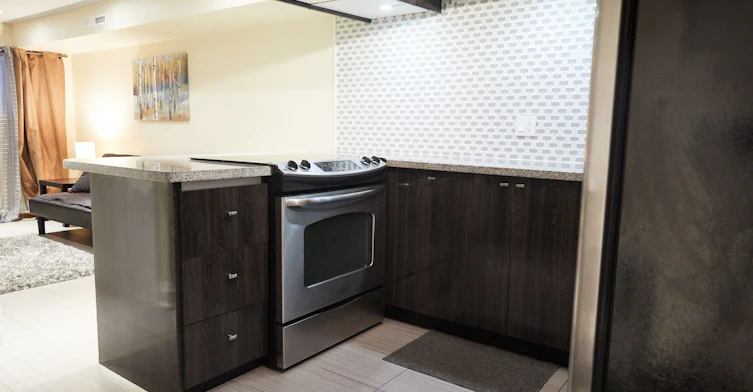 Rear-1547 Kingston Road, Toronto, ON, M1N 1R9 - 5