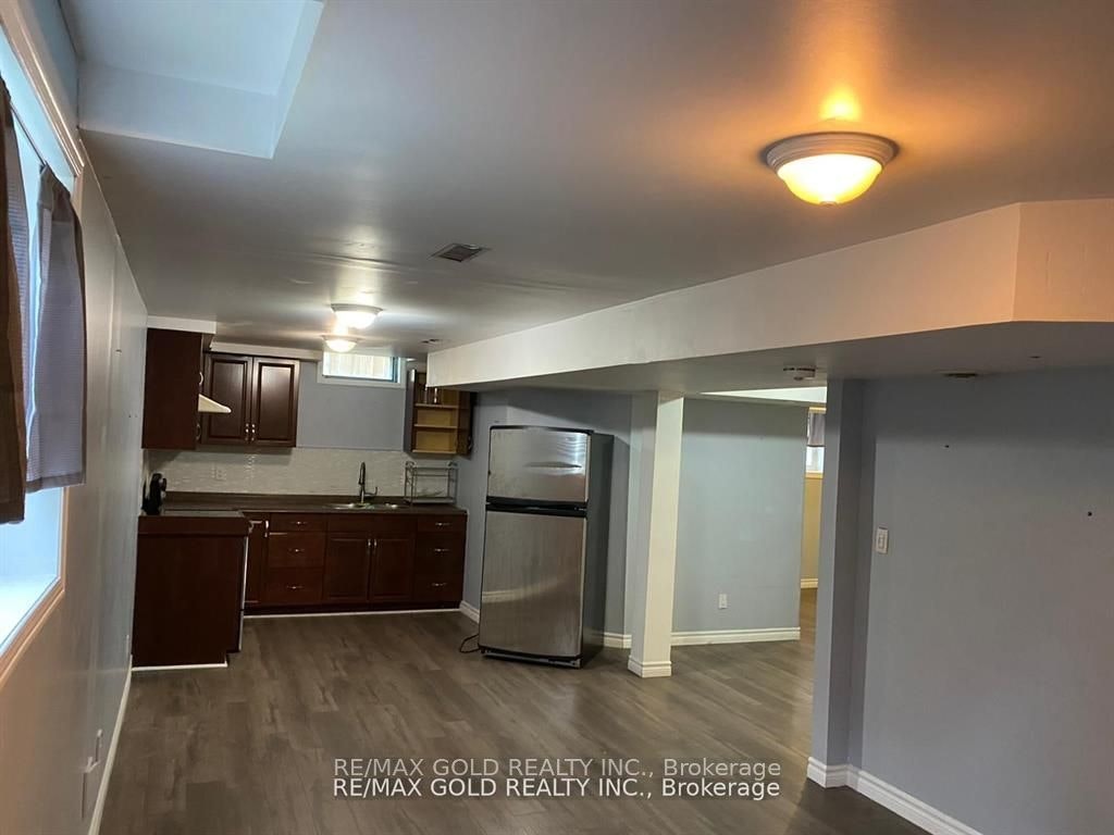 Bsmt-27 Middlecote Drive, Ajax, ON, L1T 0A4 - 3