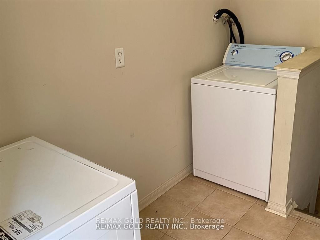 Bsmt-27 Middlecote Drive, Ajax, ON, L1T 0A4 - 10