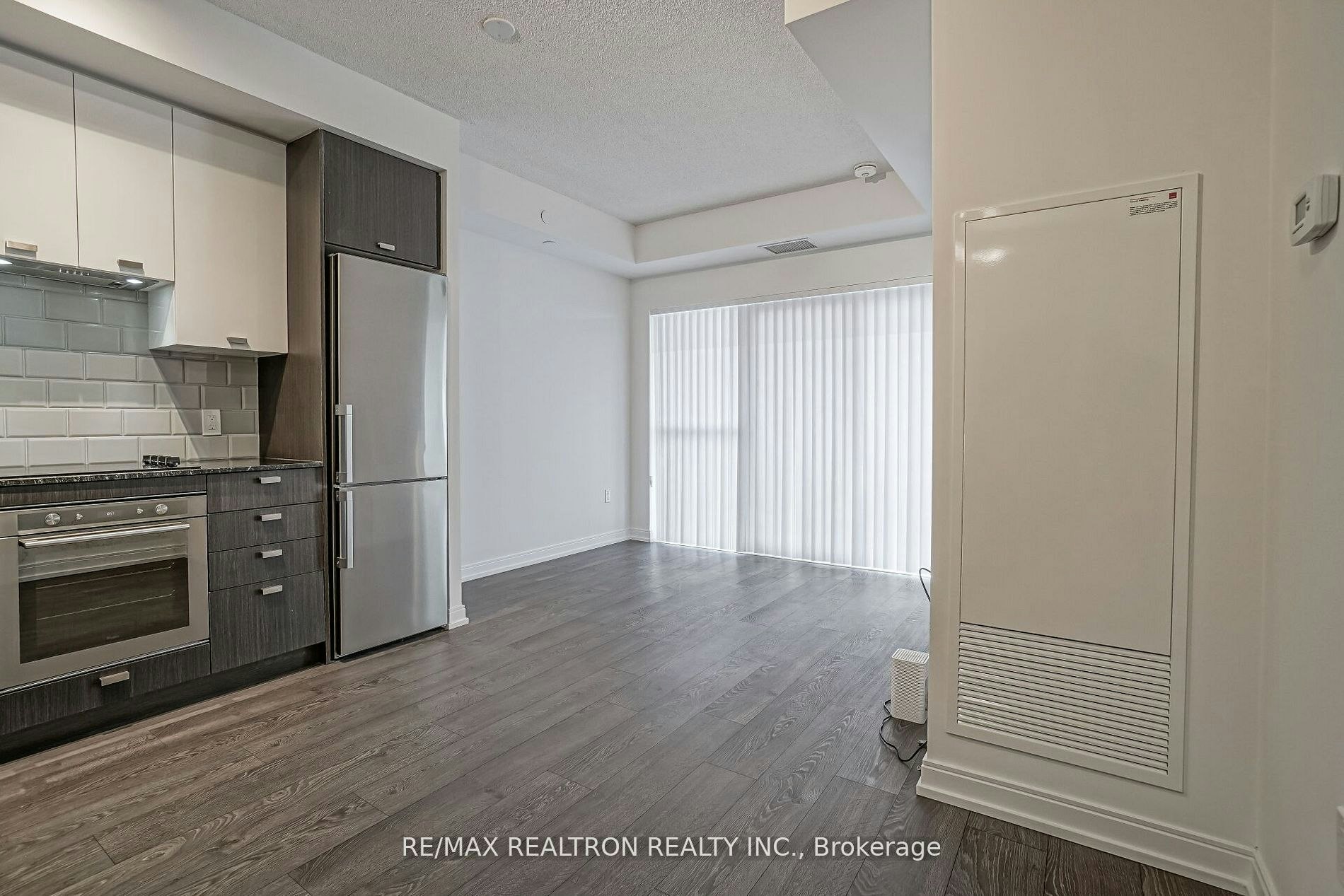3315-275 Village Green Square, Toronto, ON, M1S 0L8 - 9