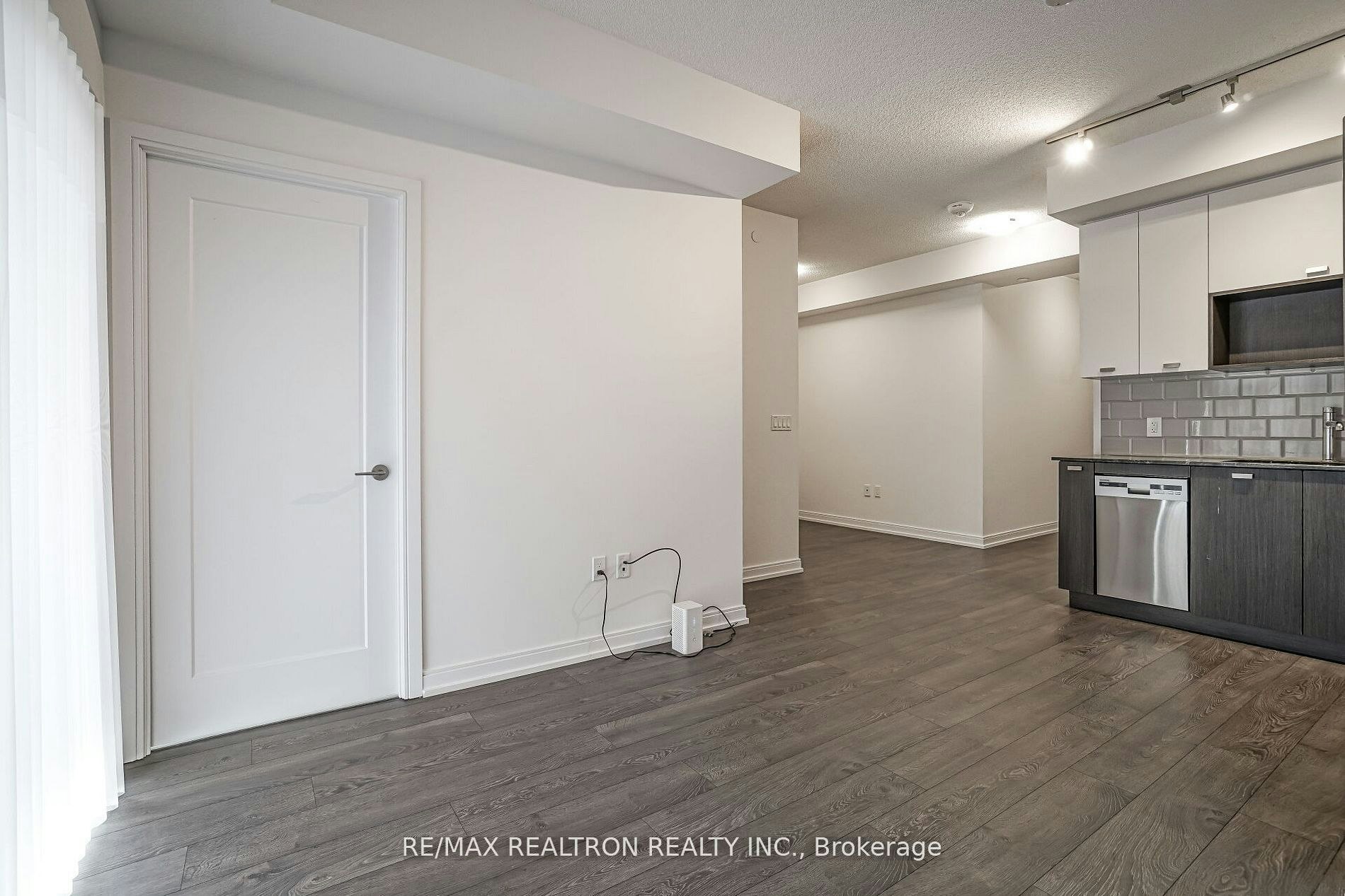 3315-275 Village Green Square, Toronto, ON, M1S 0L8 - 12