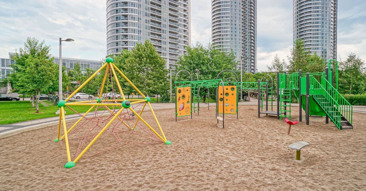 3315-275 Village Green Square, Toronto, ON, M1S 0L8 - 31