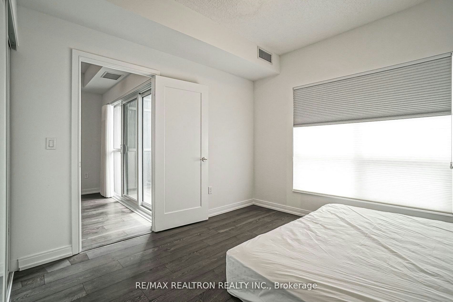 3315-275 Village Green Square, Toronto, ON, M1S 0L8 - 25