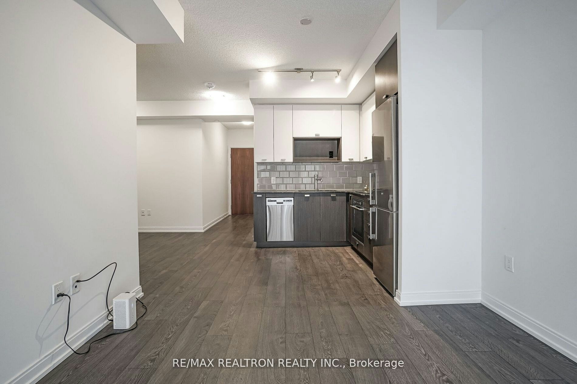 3315-275 Village Green Square, Toronto, ON, M1S 0L8 - 13