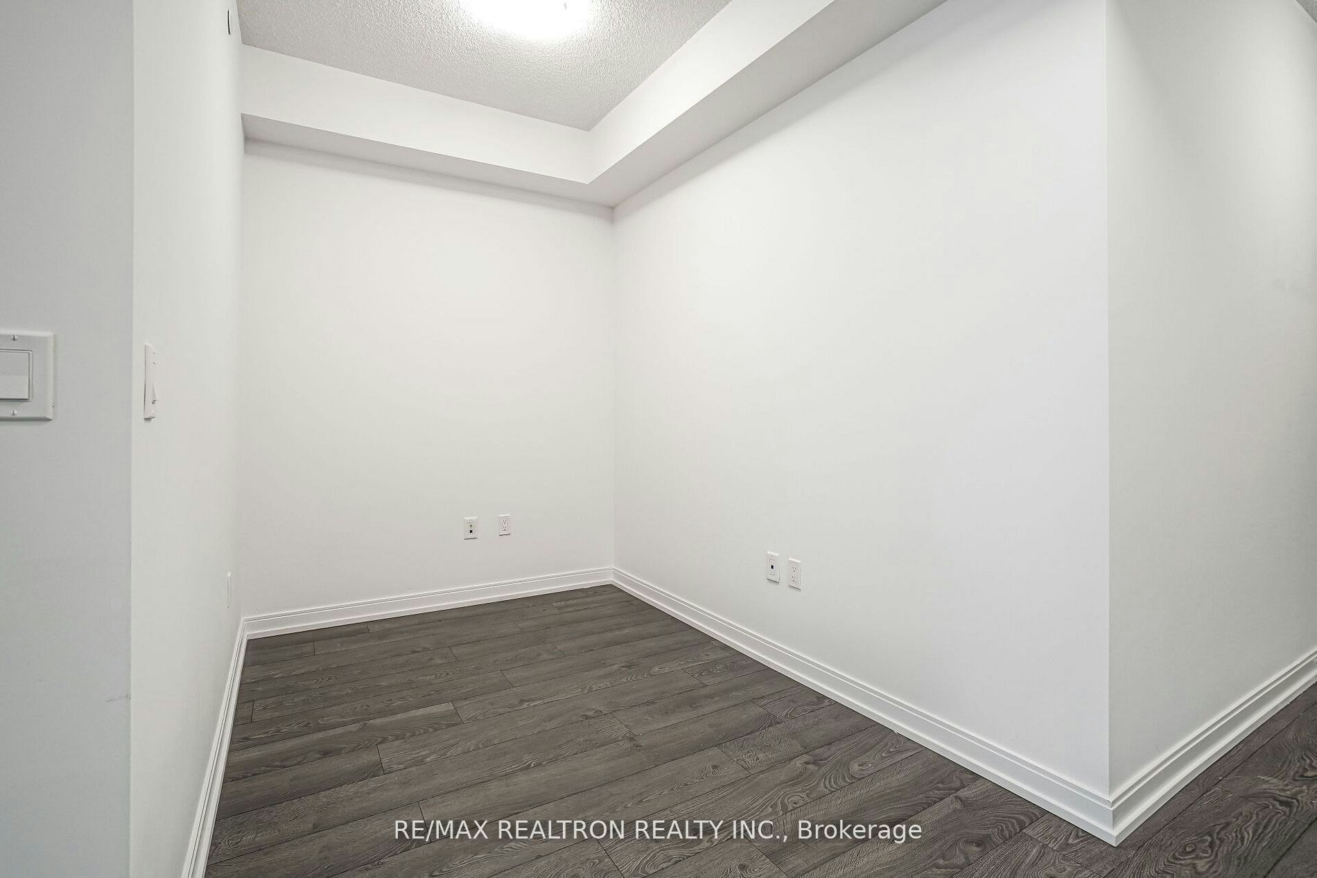 3315-275 Village Green Square, Toronto, ON, M1S 0L8 - 17