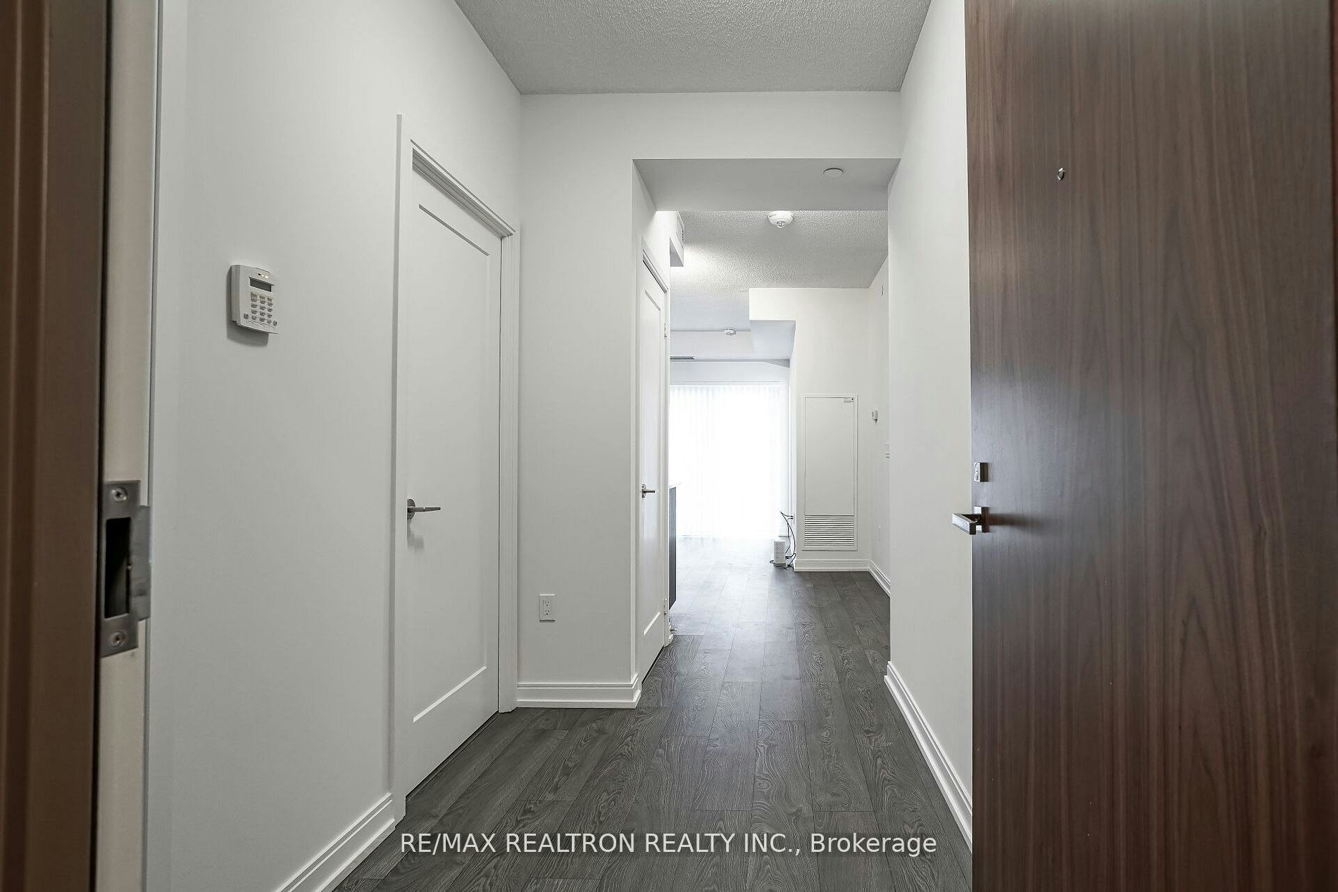3315-275 Village Green Square, Toronto, ON, M1S 0L8 - 4