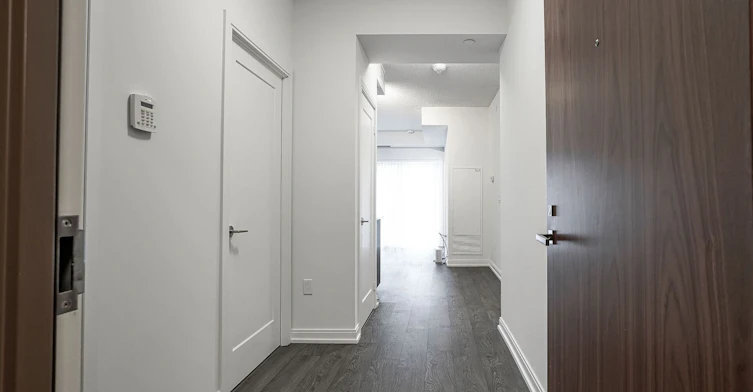 3315-275 Village Green Square, Toronto, ON, M1S 0L8 - 4