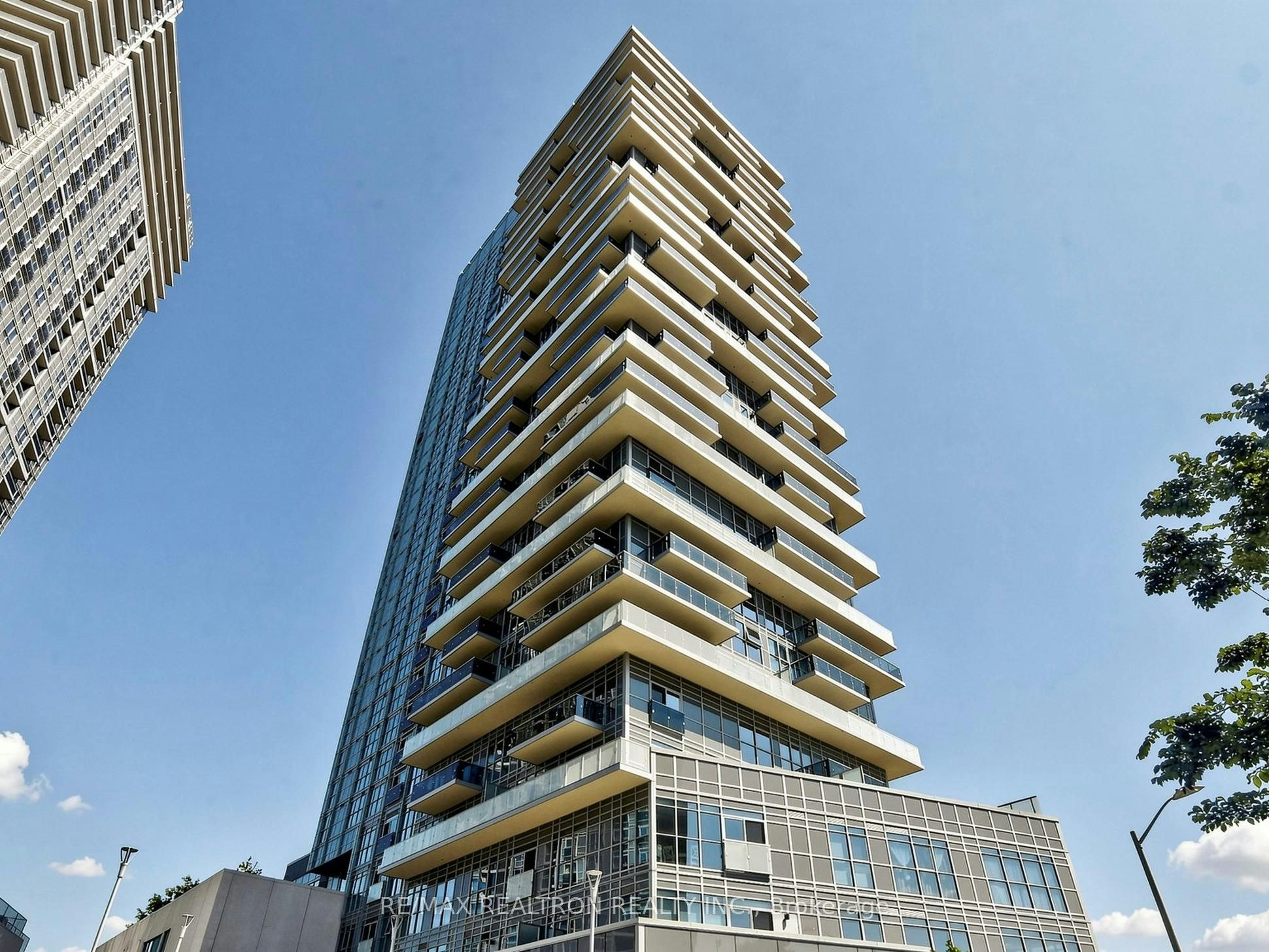 2507-225 Village Green Square, Toronto, ON, M1S 0L3 - 2