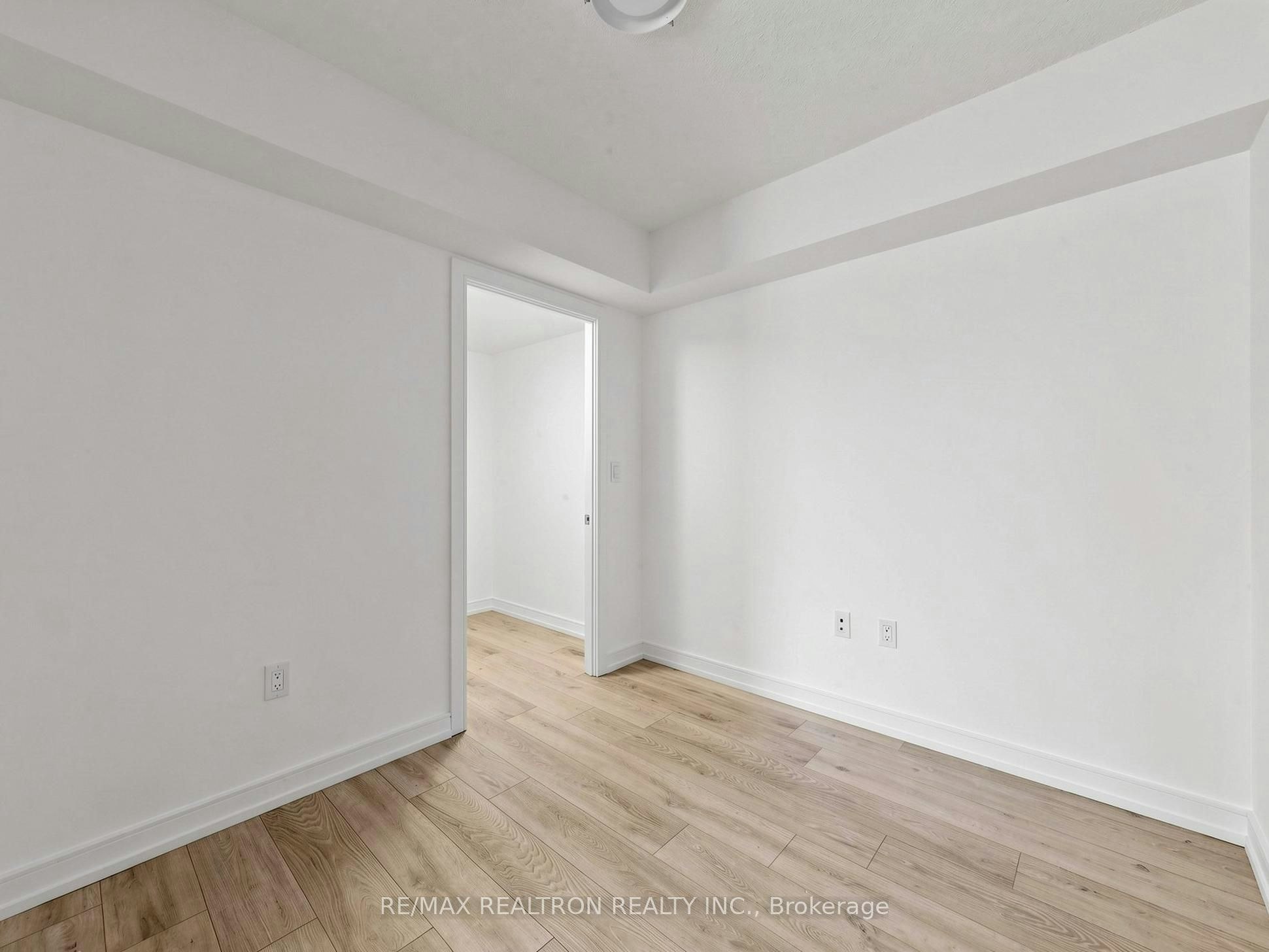 2507-225 Village Green Square, Toronto, ON, M1S 0L3 - 22