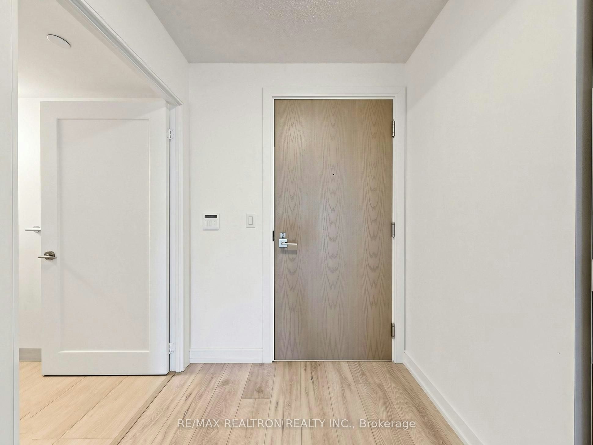 2507-225 Village Green Square, Toronto, ON, M1S 0L3 - 25