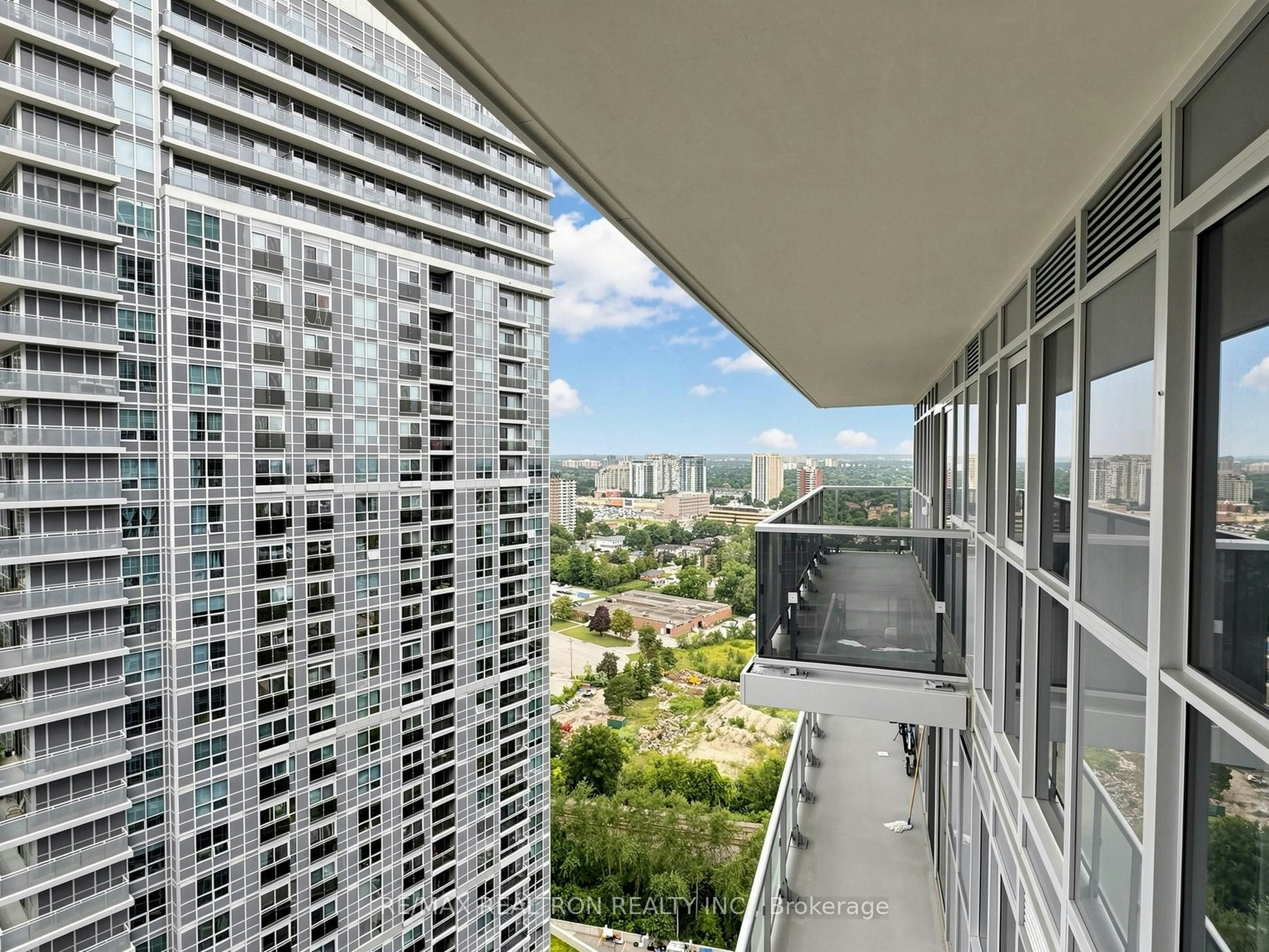 2507-225 Village Green Square, Toronto, ON, M1S 0L3 - 42
