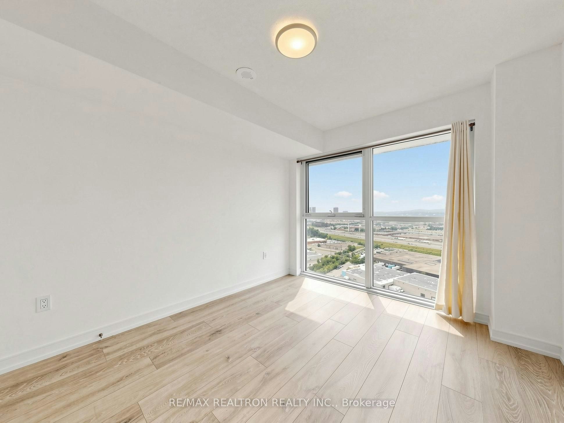 2507-225 Village Green Square, Toronto, ON, M1S 0L3 - 19