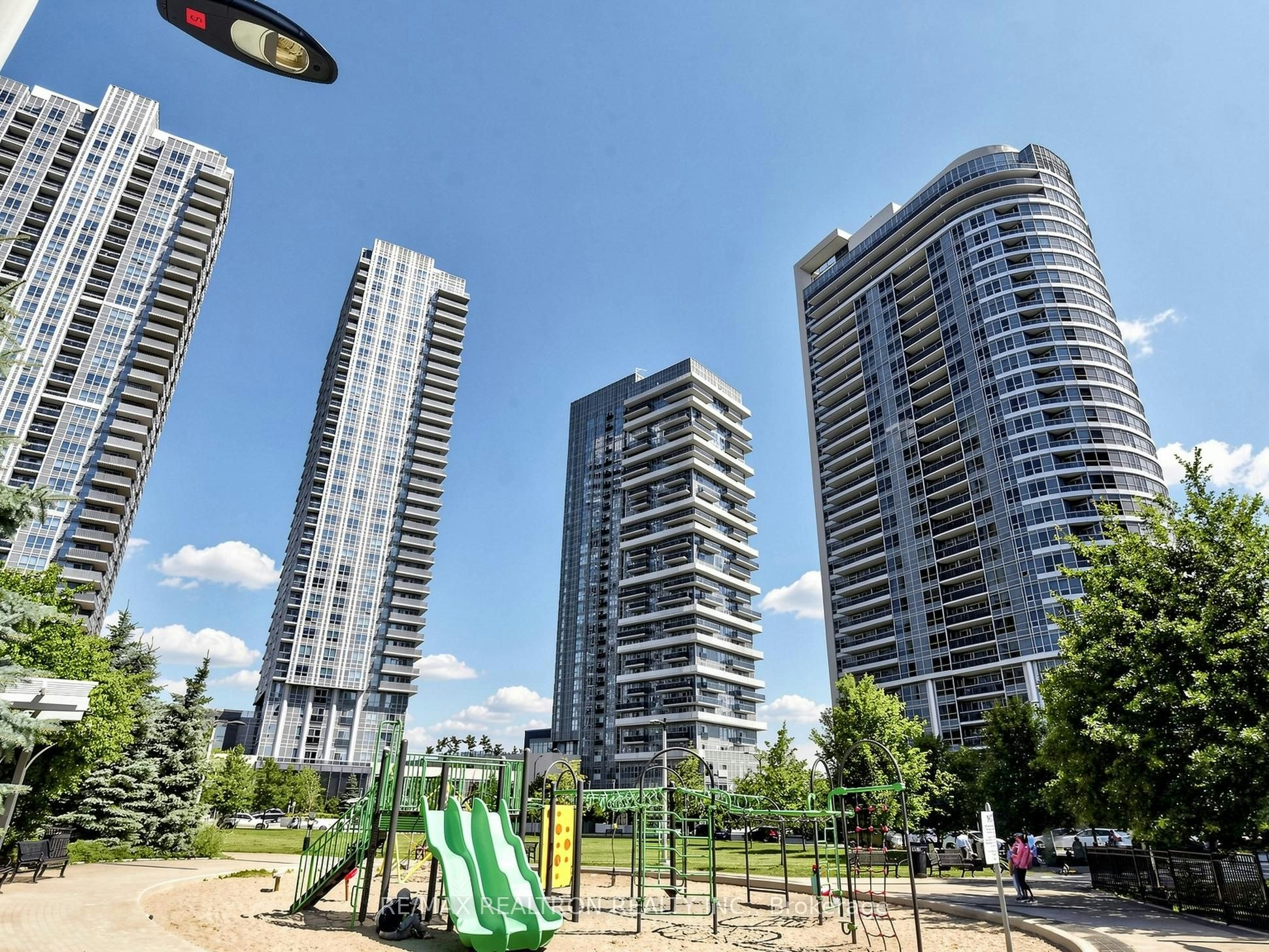 2507-225 Village Green Square, Toronto, ON, M1S 0L3 - 38