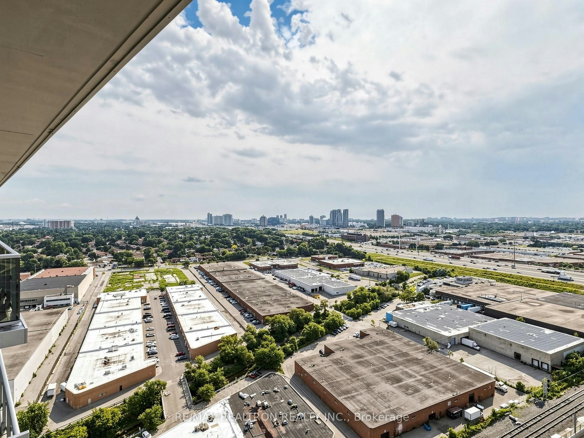 2507-225 Village Green Square, Toronto, ON, M1S 0L3 - 41