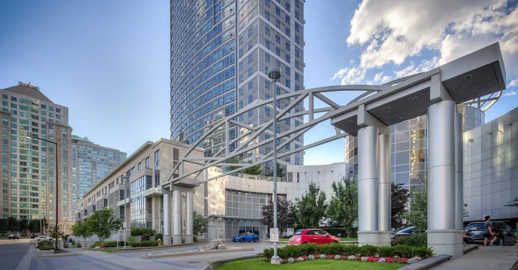 Th108-36 Lee Centre Drive, Toronto, ON, M1H 3K2 - 3