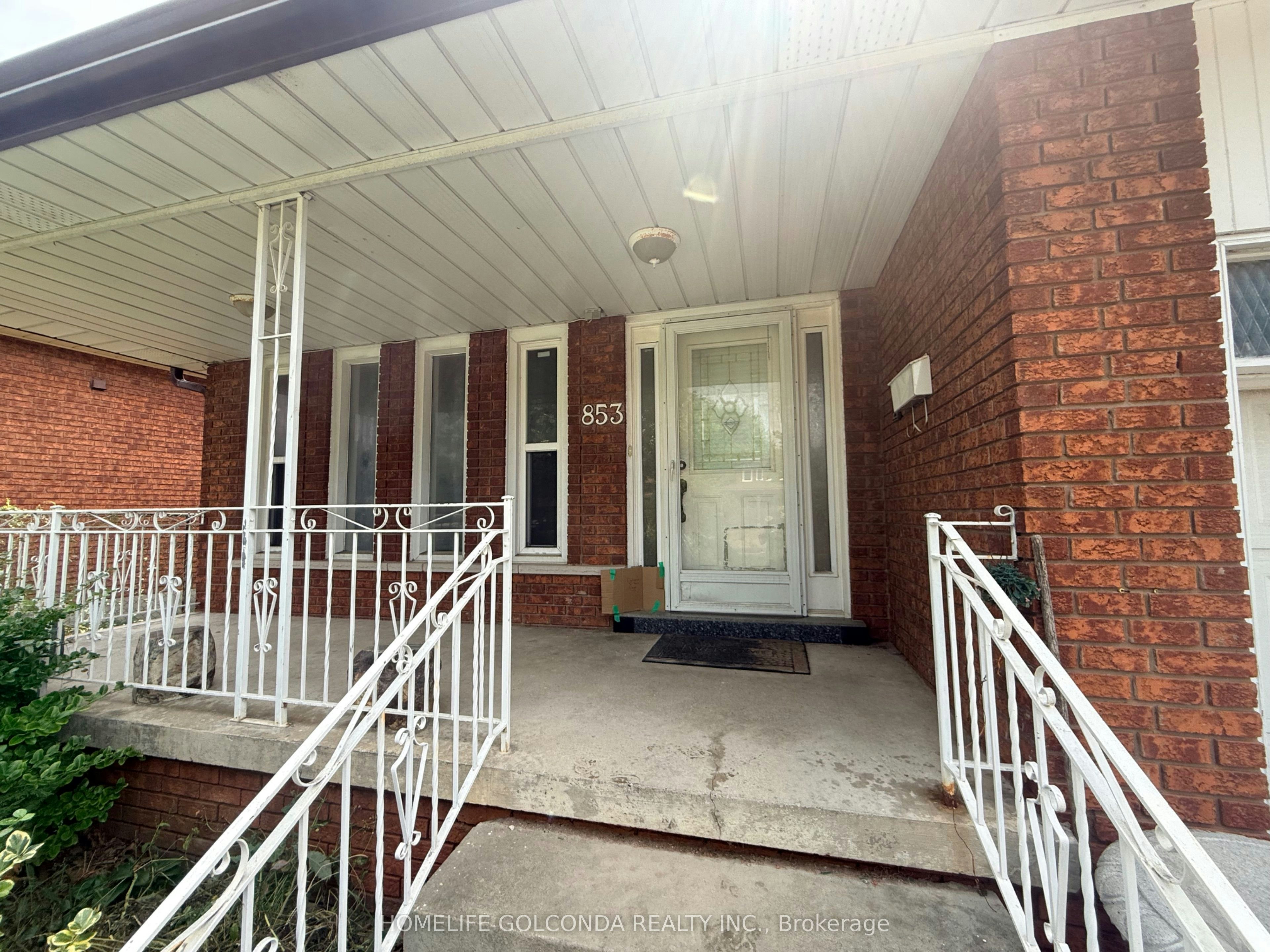 1-853 Huntingwood Drive, Toronto, ON, M1T 3L7 - 2