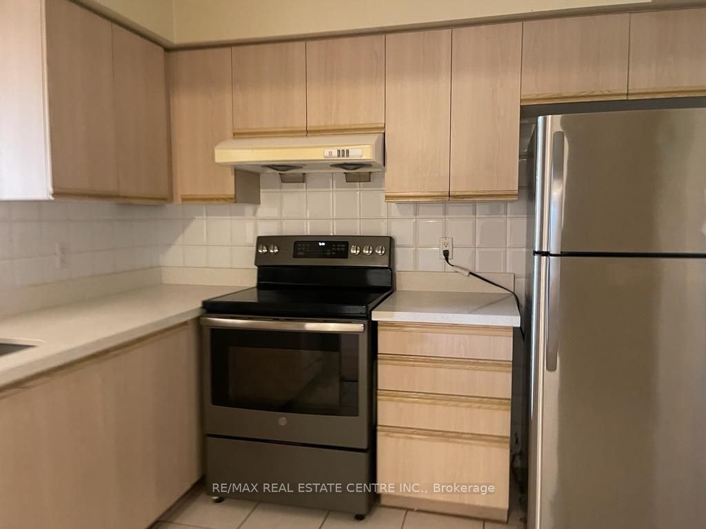 20-117 Omni Drive, Toronto, ON, M1P 5A5 - 4