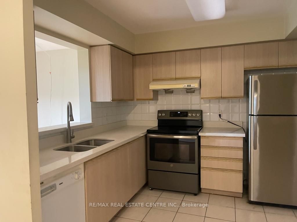 20-117 Omni Drive, Toronto, ON, M1P 5A5 - 5