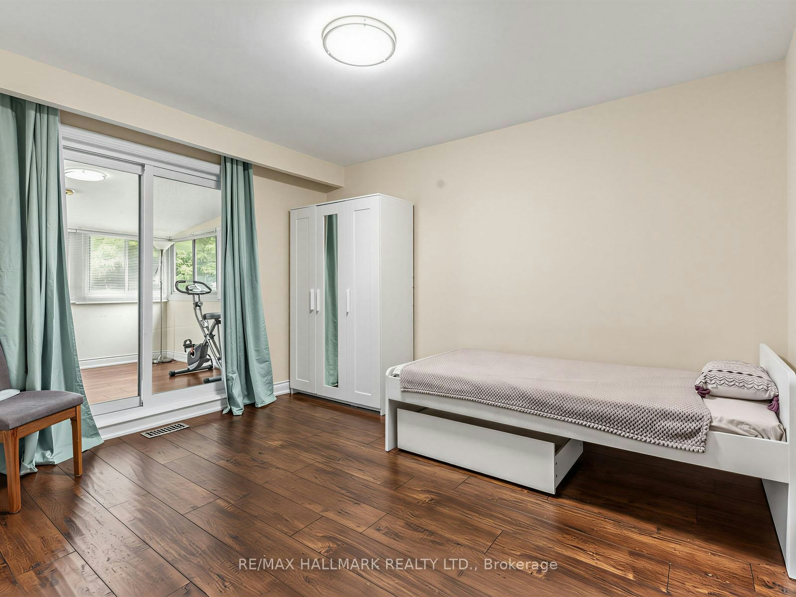 Main & Second Floor-41 Woodville Avenue, Toronto, ON, M4K 2J5 - 19