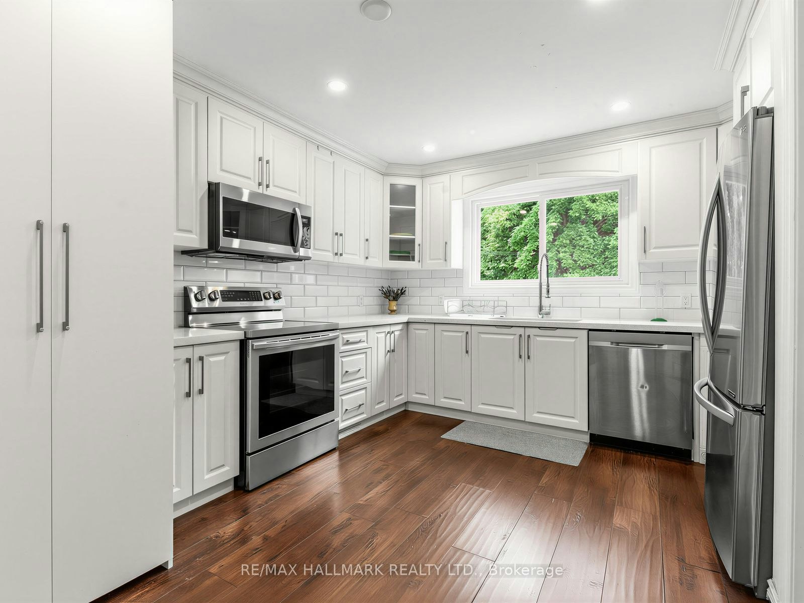 Main & Second Floor-41 Woodville Avenue, Toronto, ON, M4K 2J5 - 13