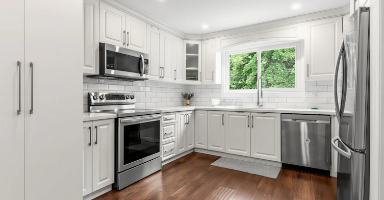 Main & Second Floor-41 Woodville Avenue, Toronto, ON, M4K 2J5 - 13
