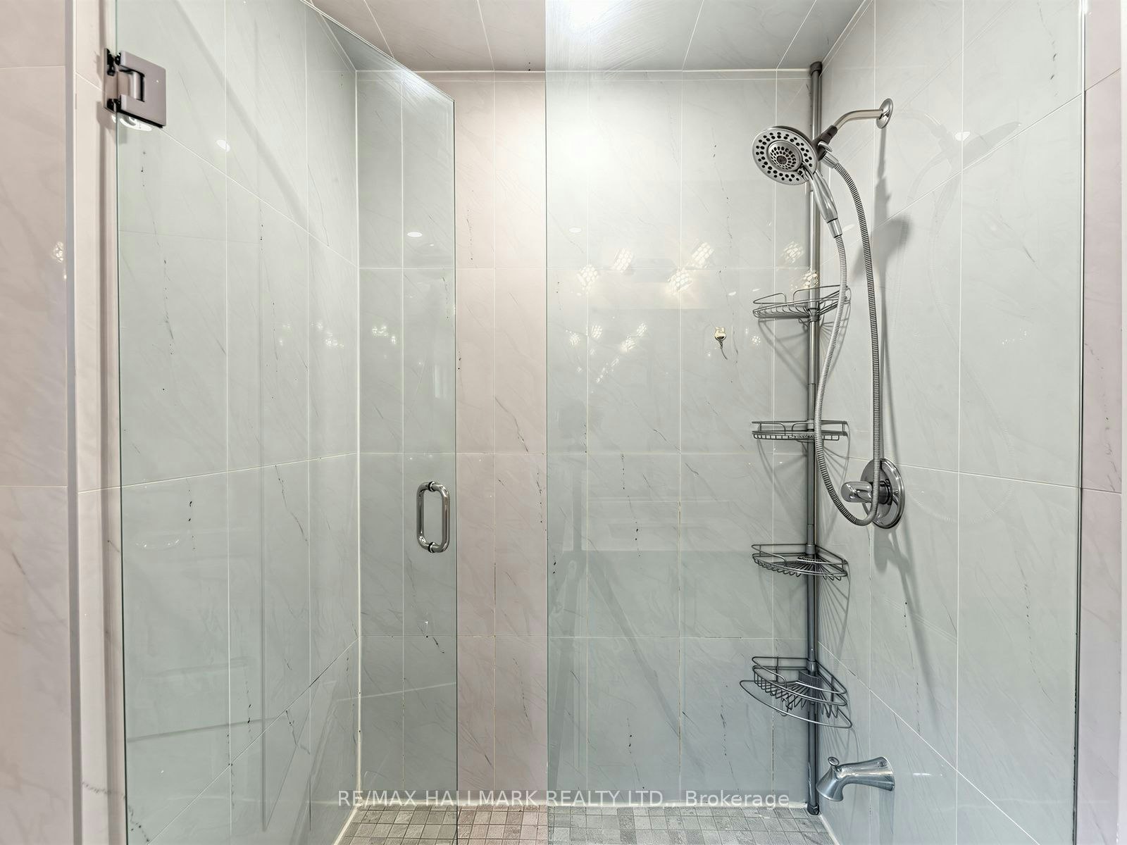 Main & Second Floor-41 Woodville Avenue, Toronto, ON, M4K 2J5 - 17