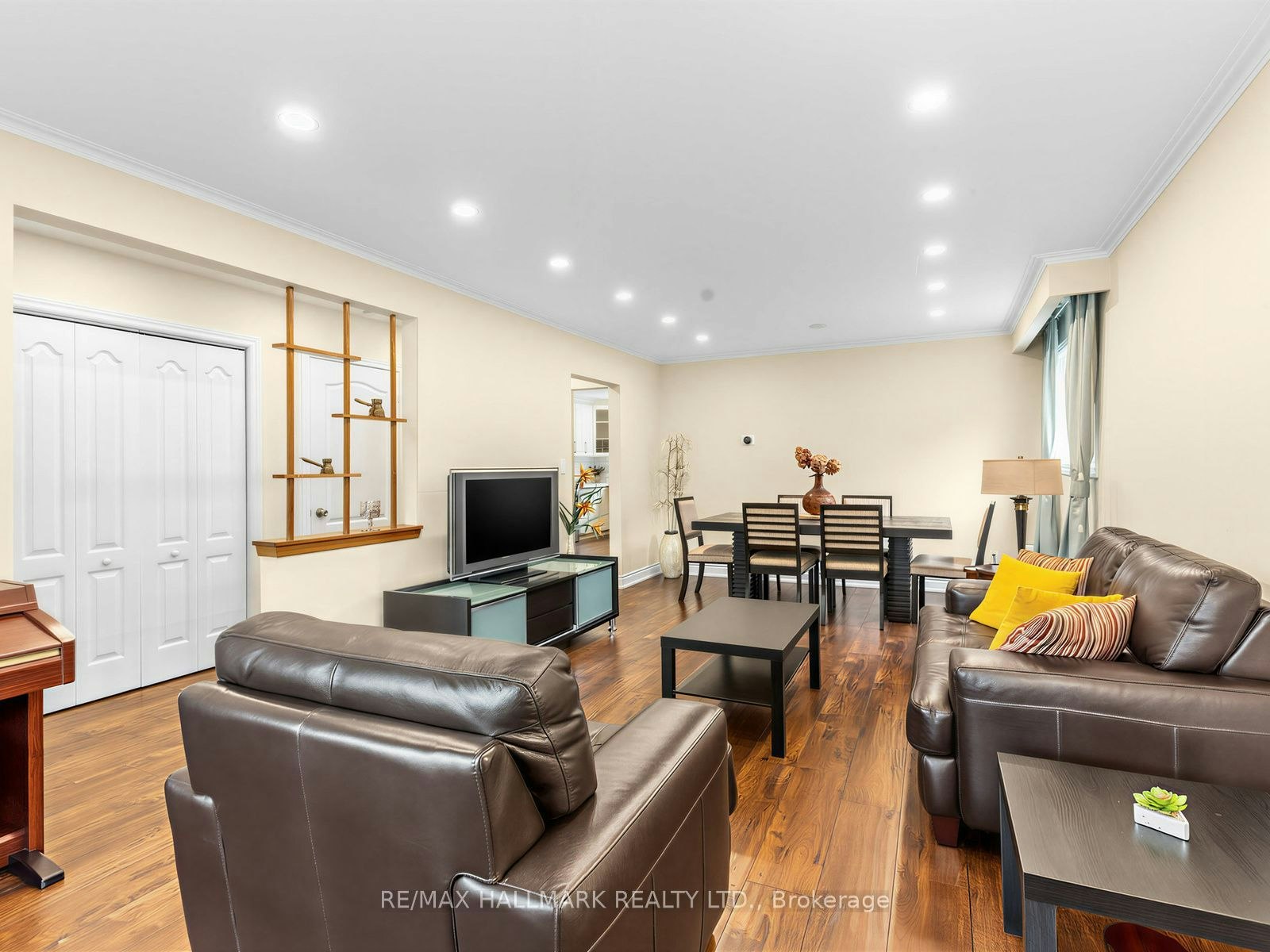 Main & Second Floor-41 Woodville Avenue, Toronto, ON, M4K 2J5 - 8