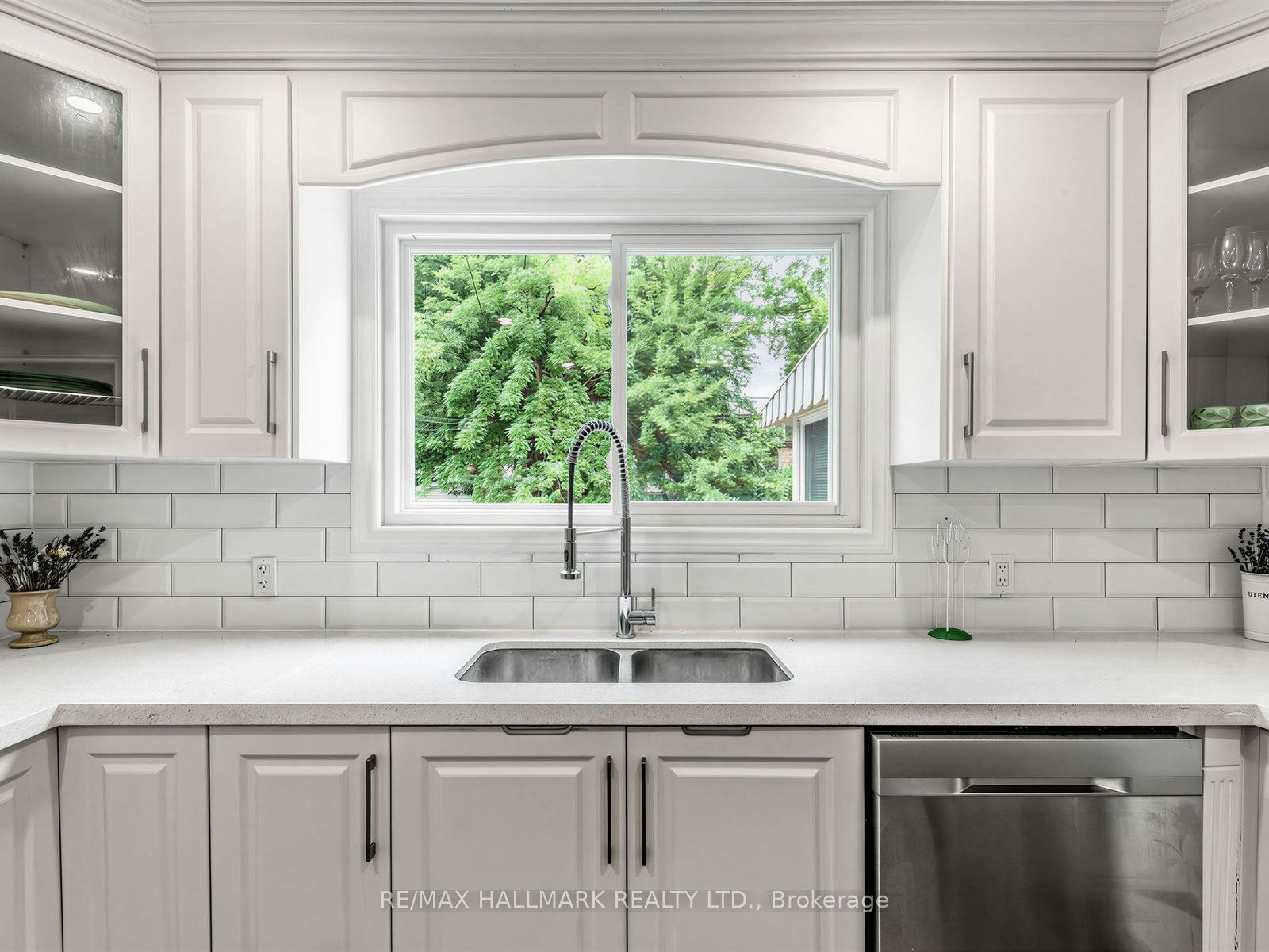 Main & Second Floor-41 Woodville Avenue, Toronto, ON, M4K 2J5 - 18