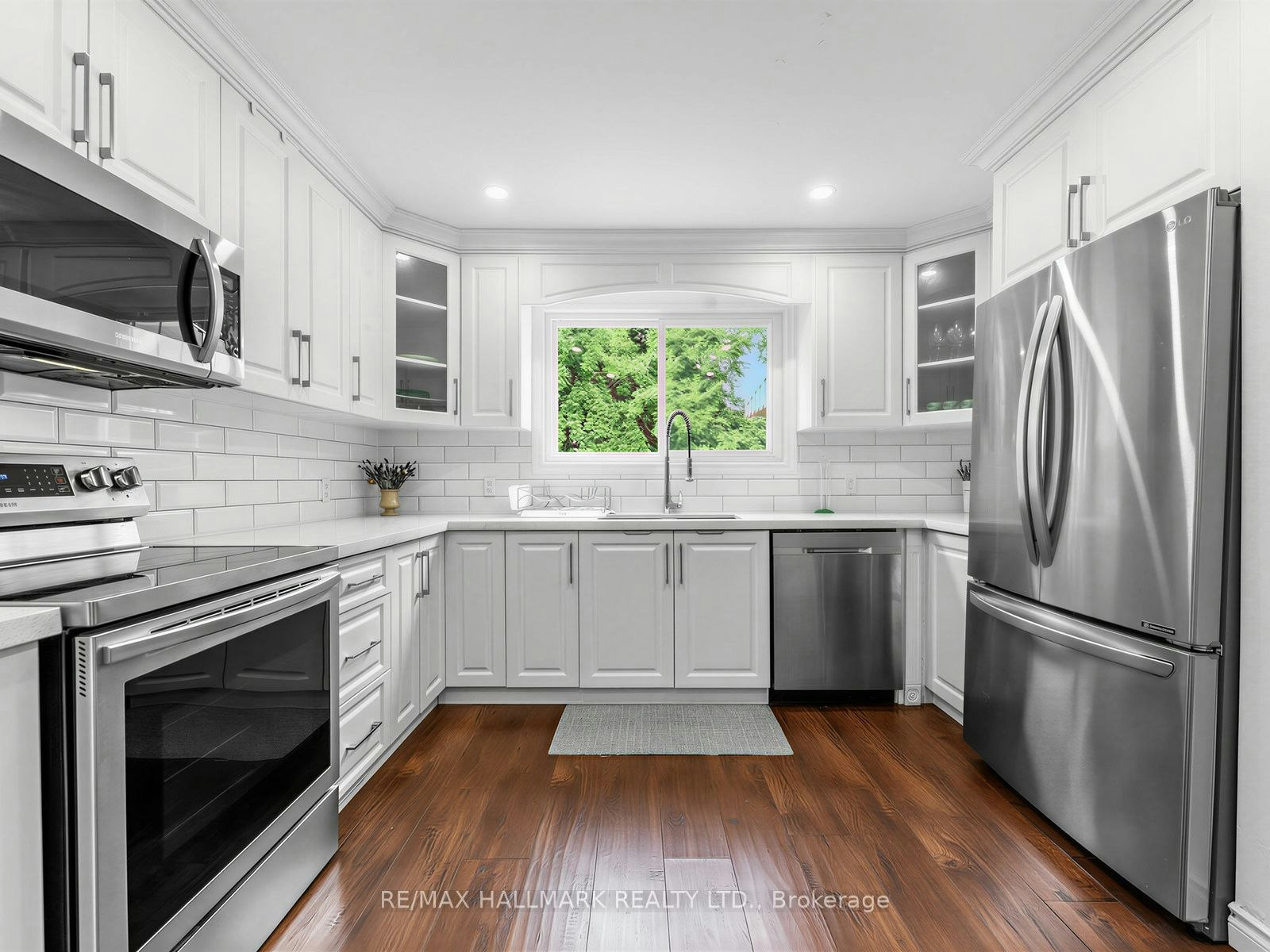 Main & Second Floor-41 Woodville Avenue, Toronto, ON, M4K 2J5 - 14