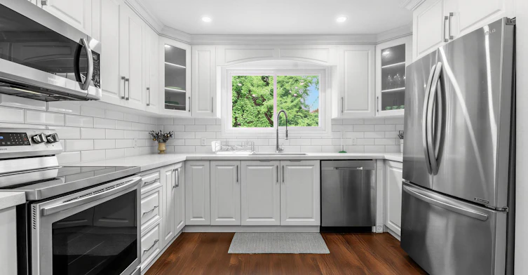 Main & Second Floor-41 Woodville Avenue, Toronto, ON, M4K 2J5 - 14