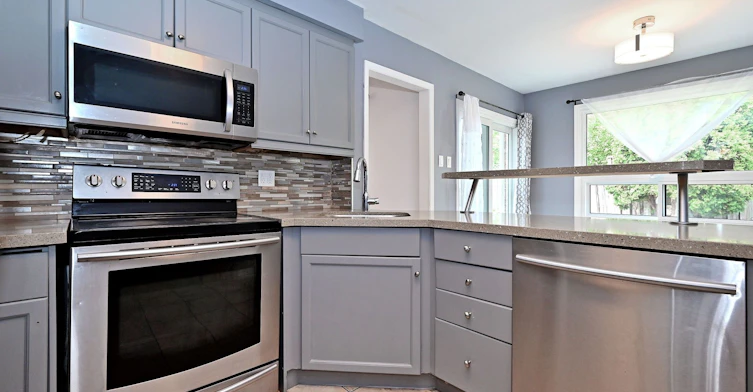 35 Dakin Drive, Ajax, ON, L1T 2R8 - 15