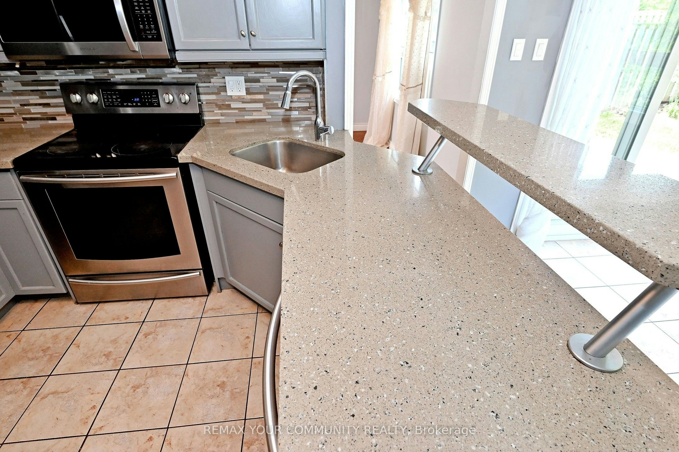 35 Dakin Drive, Ajax, ON, L1T 2R8 - 16
