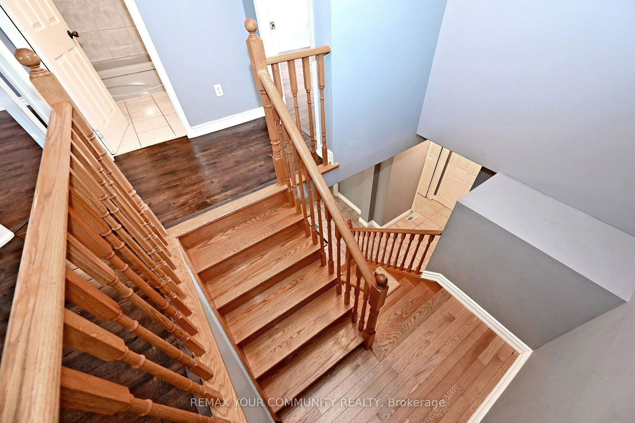 35 Dakin Drive, Ajax, ON, L1T 2R8 - 29