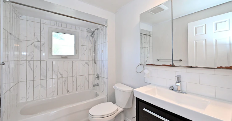 35 Dakin Drive, Ajax, ON, L1T 2R8 - 34