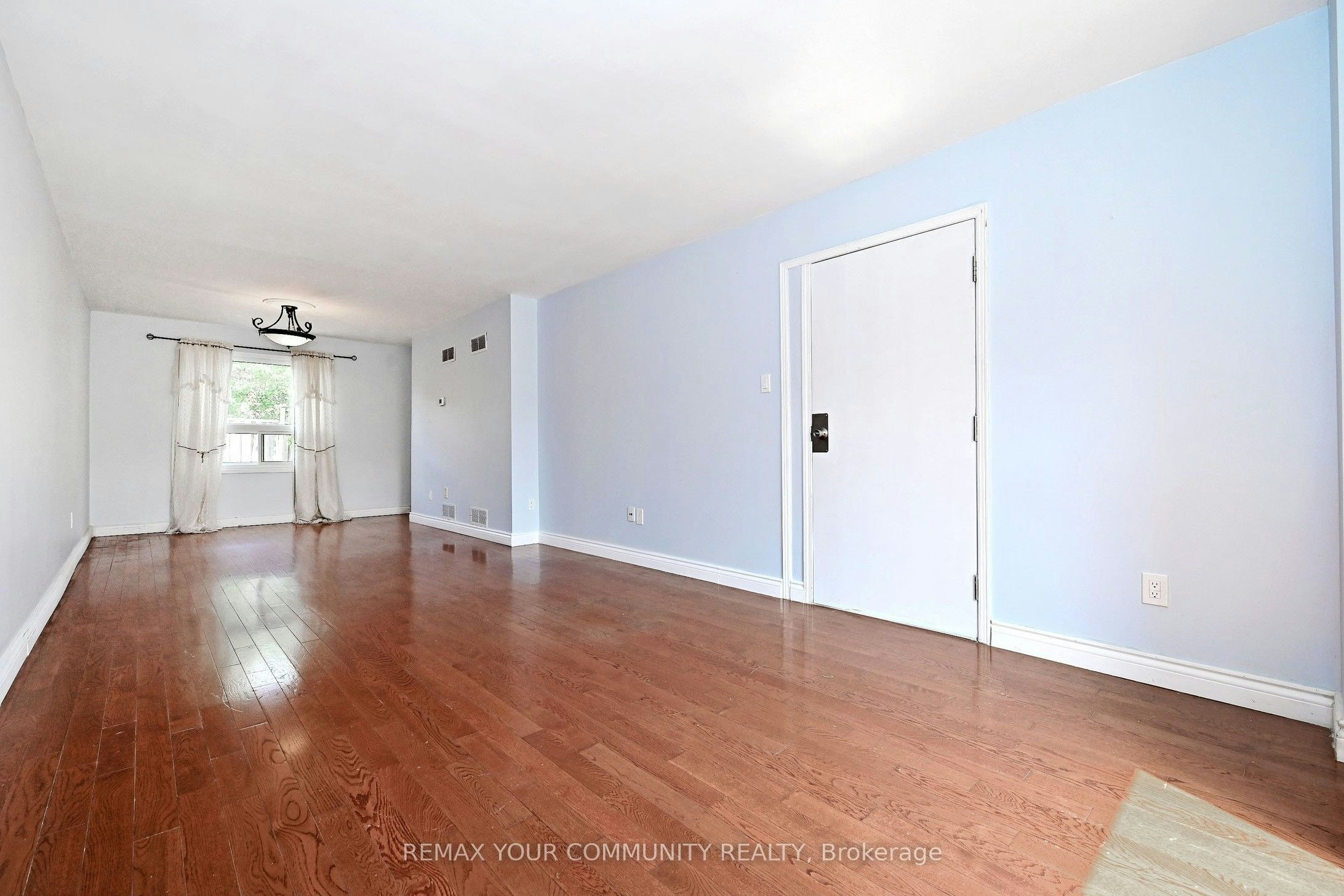 35 Dakin Drive, Ajax, ON, L1T 2R8 - 8