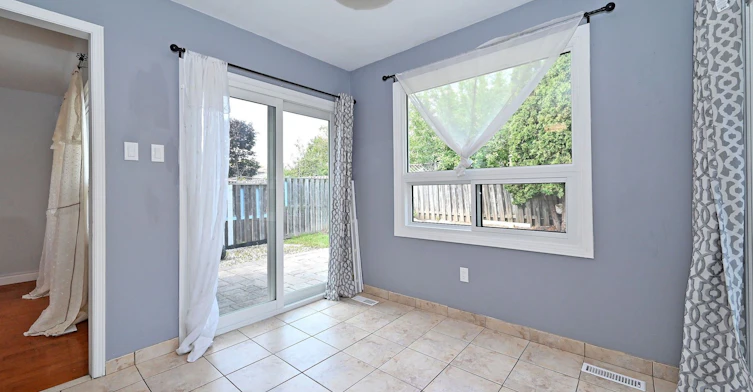 35 Dakin Drive, Ajax, ON, L1T 2R8 - 17