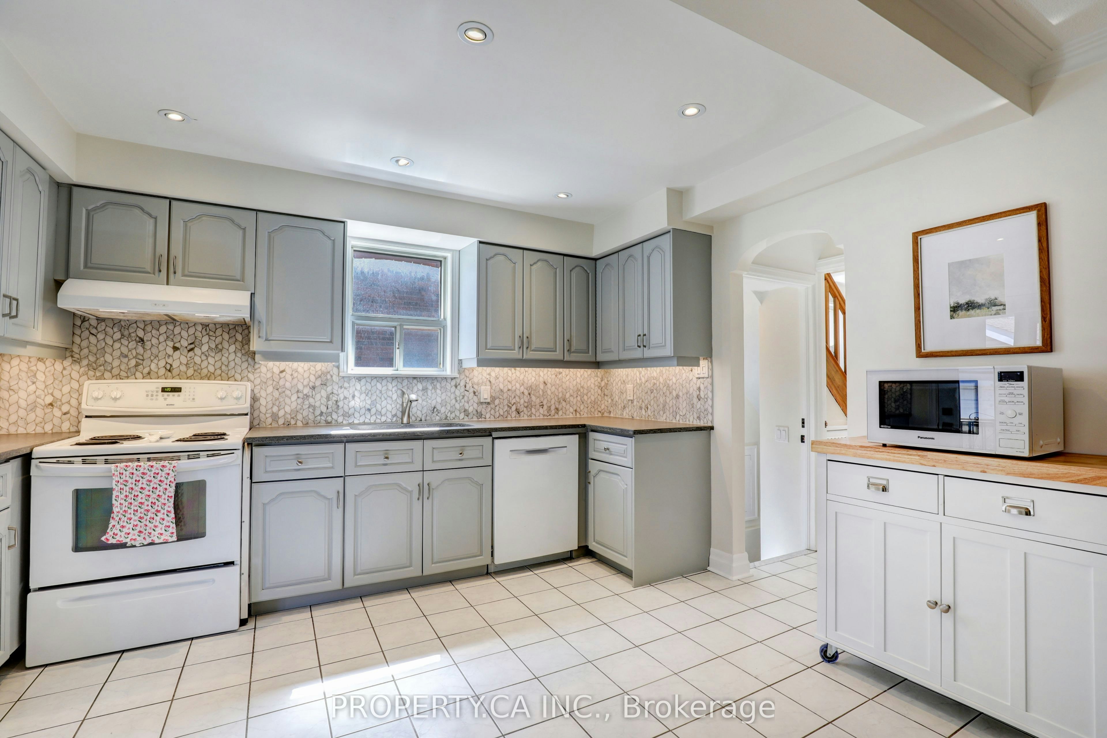 135 Cadorna Avenue, Toronto, ON, M4J 3X5 - 10