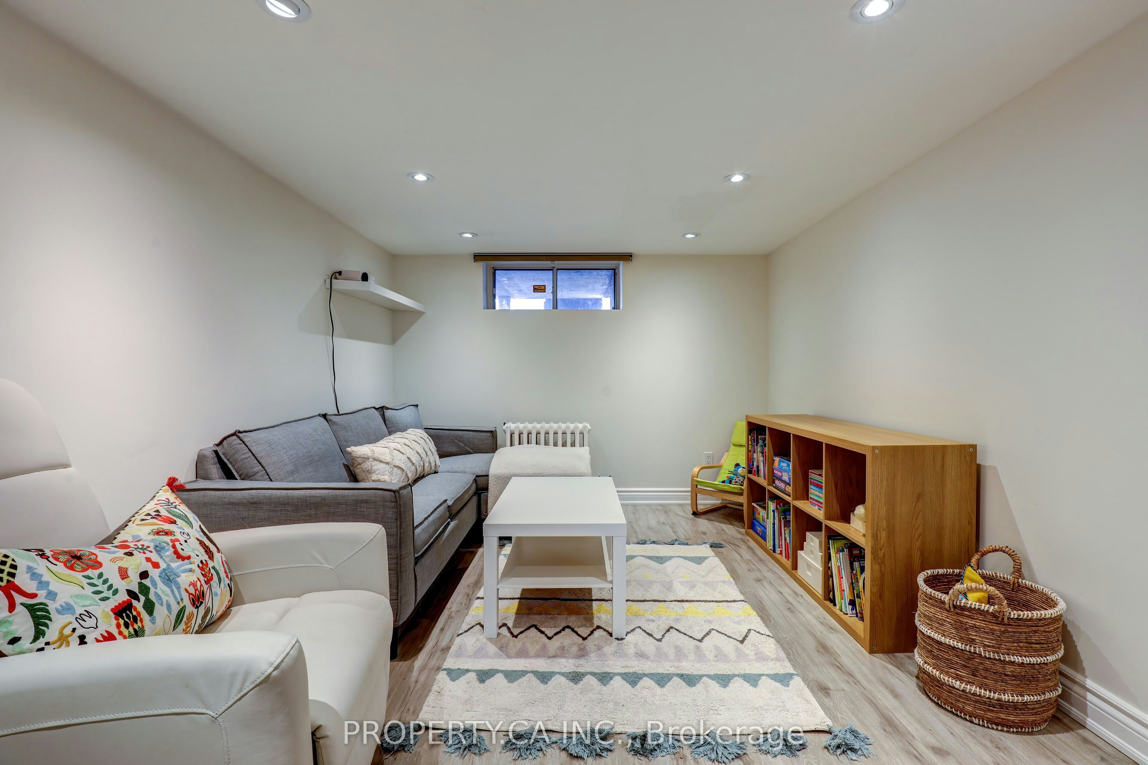 135 Cadorna Avenue, Toronto, ON, M4J 3X5 - 28