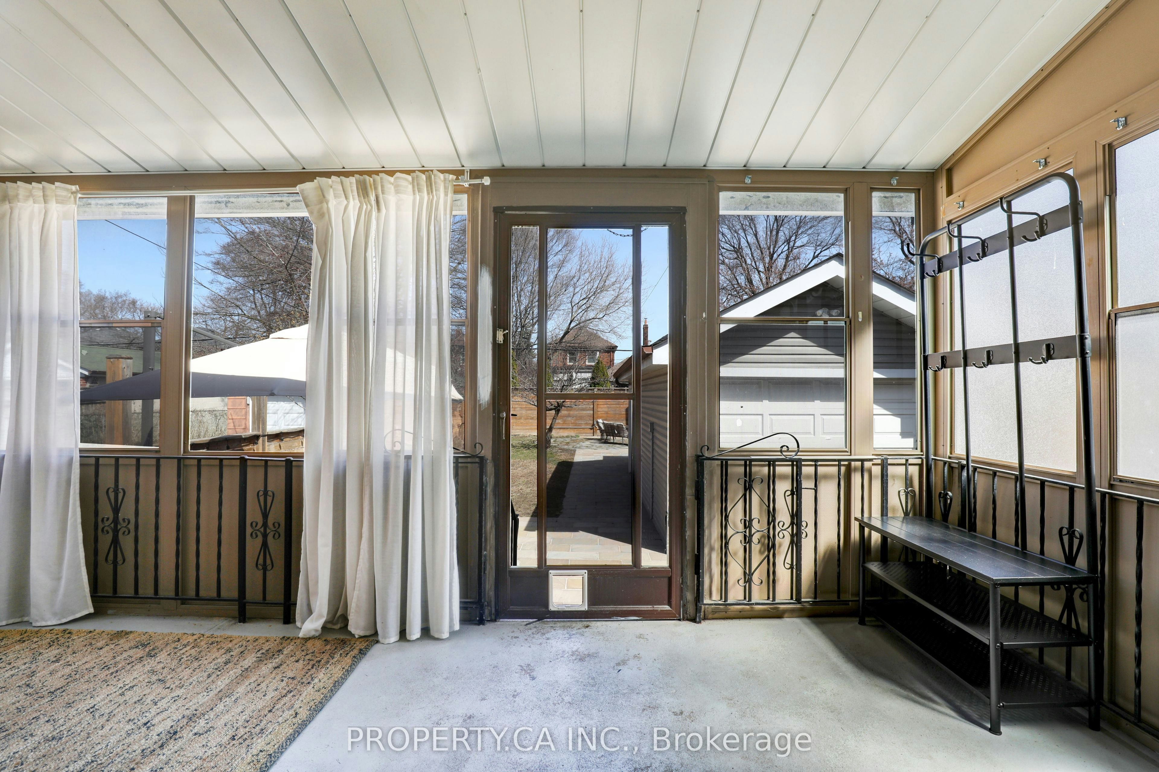 135 Cadorna Avenue, Toronto, ON, M4J 3X5 - 34