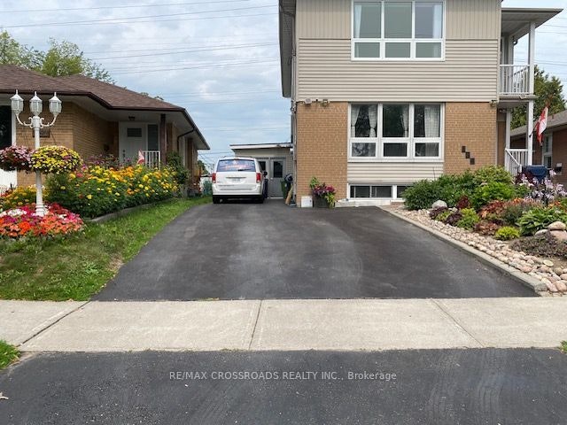 2nd Fl-134 Sedgemount Drive, Toronto, ON, L6A 0V3 - 2