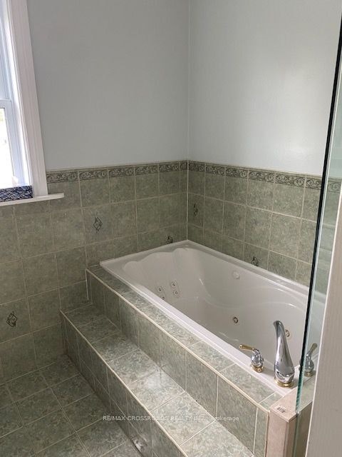 2nd Fl-134 Sedgemount Drive, Toronto, ON, L6A 0V3 - 16