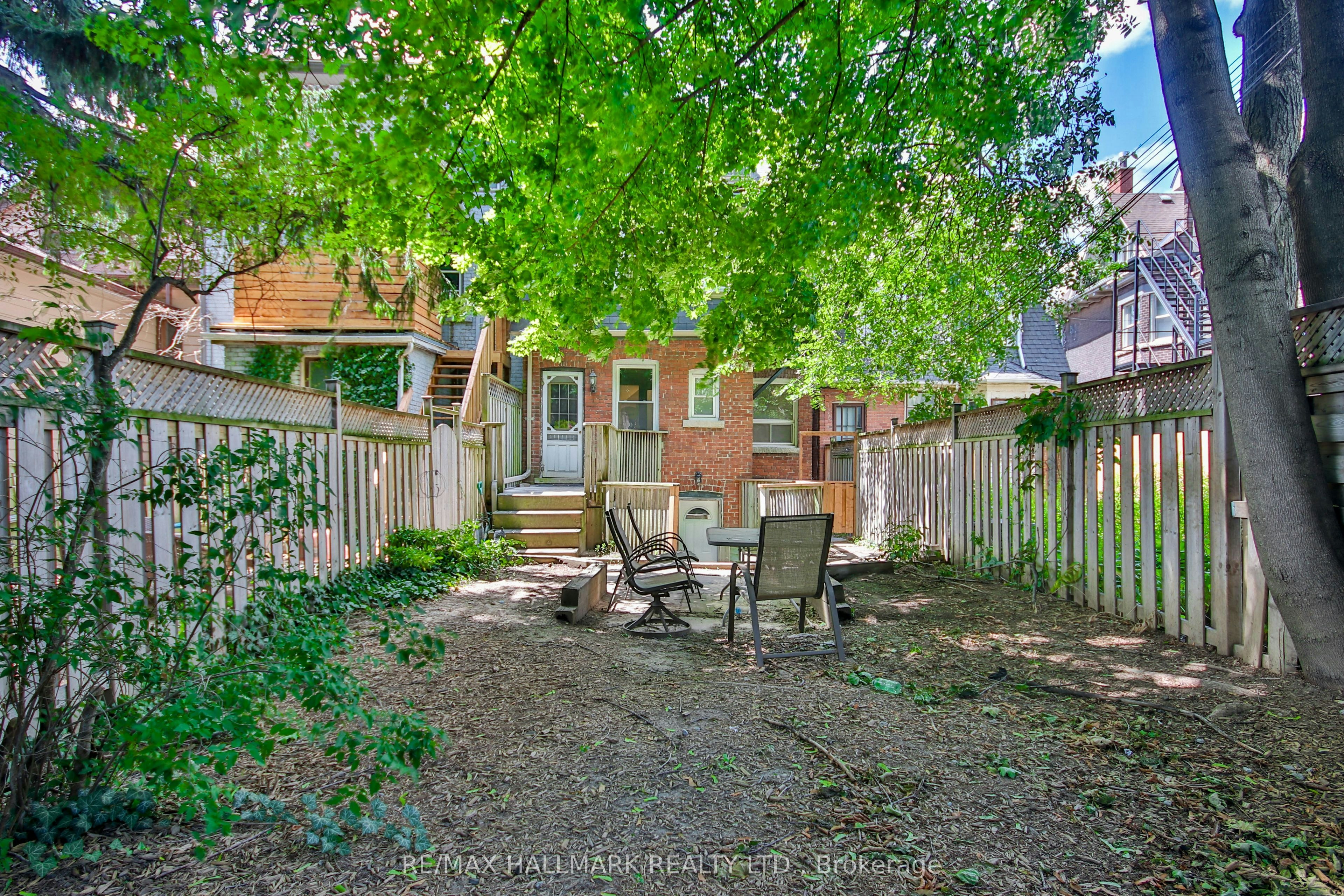Main Fl-639 Broadview Avenue, Toronto, ON, M4K 2N9 - 32