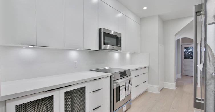 Main Fl-639 Broadview Avenue, Toronto, ON, M4K 2N9 - 21