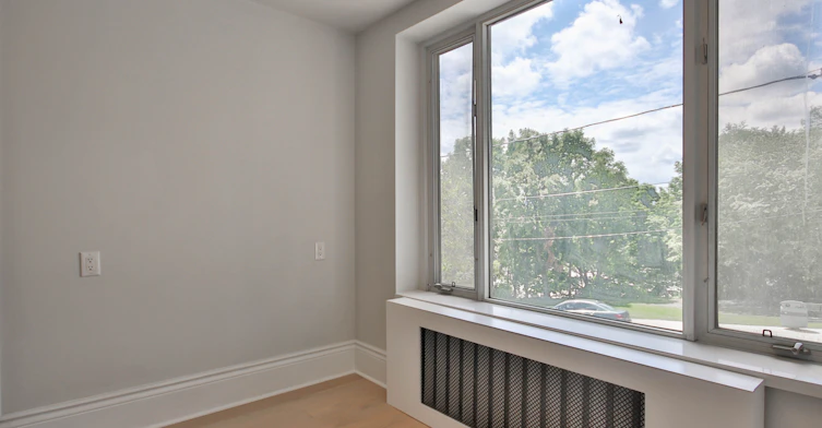 Main Fl-639 Broadview Avenue, Toronto, ON, M4K 2N9 - 14