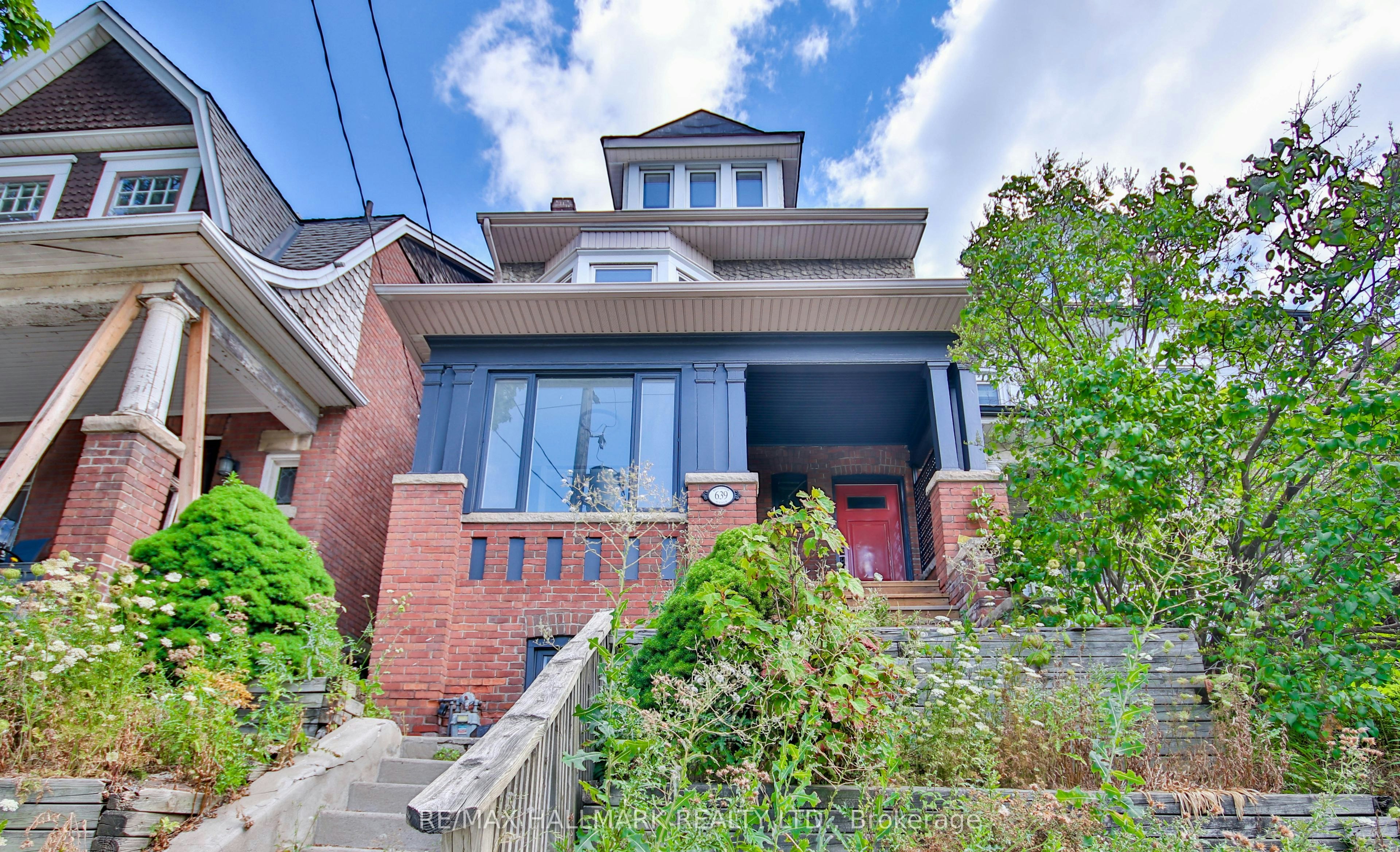 Main Fl-639 Broadview Avenue, Toronto, ON, M4K 2N9 - 2