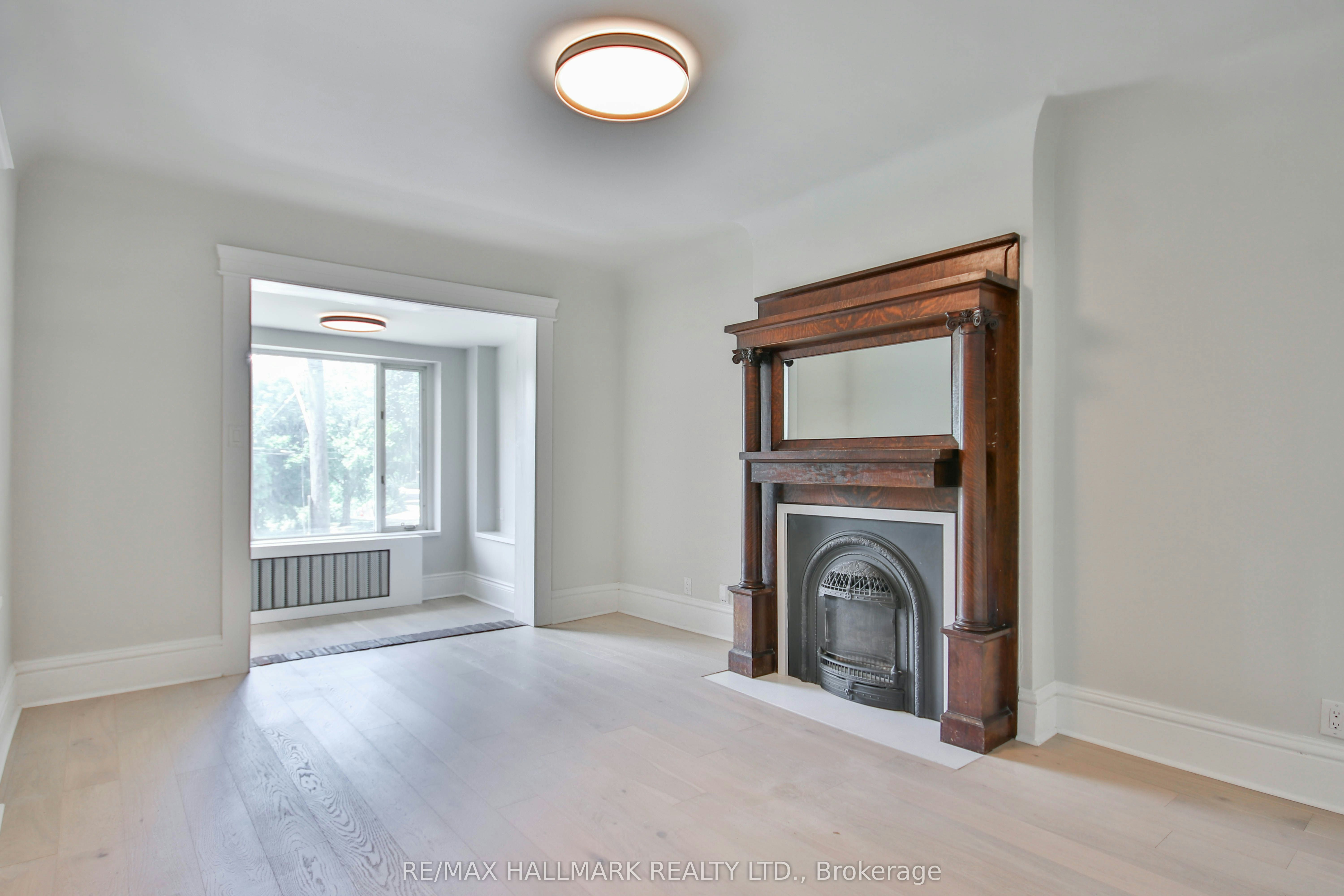 Main Fl-639 Broadview Avenue, Toronto, ON, M4K 2N9 - 8