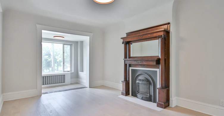 Main Fl-639 Broadview Avenue, Toronto, ON, M4K 2N9 - 8