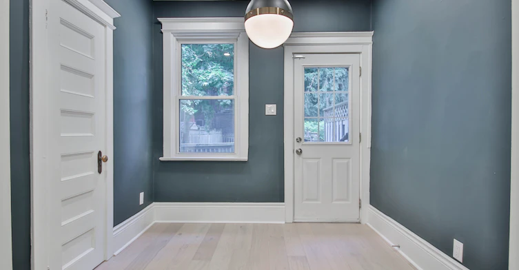 Main Fl-639 Broadview Avenue, Toronto, ON, M4K 2N9 - 25
