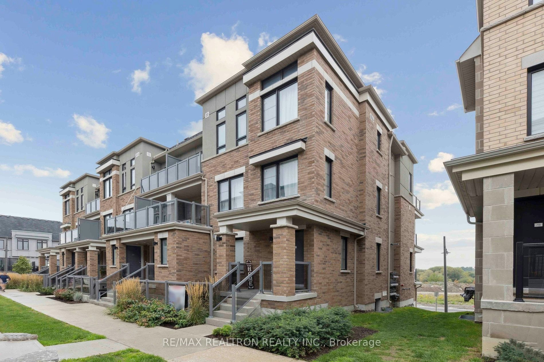 5A Lookout Drive, Clarington, ON, L1C 7E9 - 2